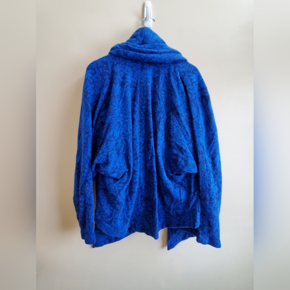 Byblos | Vintage Cardigan | Blue floral wool and angora, dolman sleeve Size S-M - Picture 3 of 12